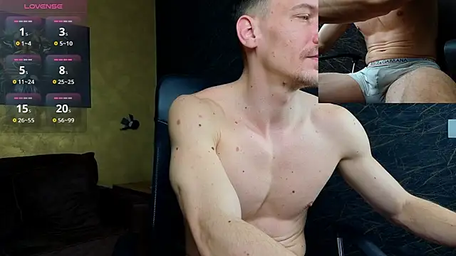 MateoBenjaminX online show from March 2026 12:32:01 PM