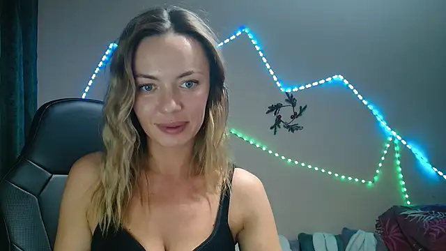 Daria Spring online show from December 2024 08:07:01 PM