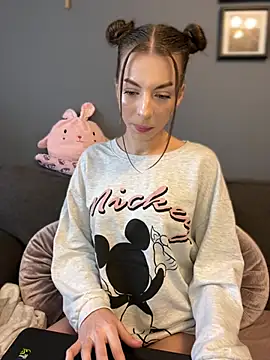 Mia Ethan online show from February 2025 09:42:01 AM