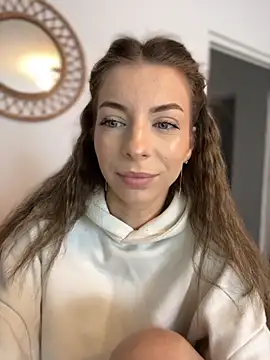 Mia Ethan online show from October 2025 09:07:01 AM