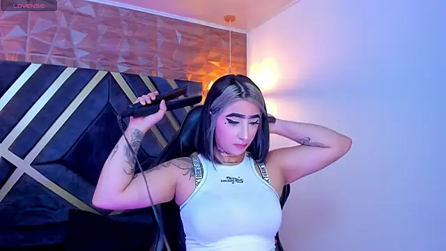 Alahia Dangelo online show from October 2025 11:31:01 AM