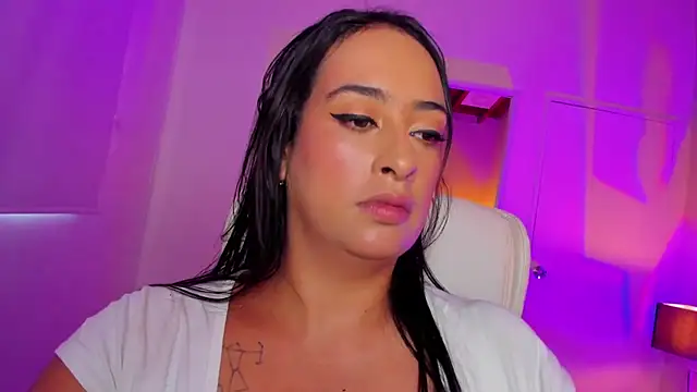 DaniRousse online show from December 2024 08:36:02 PM