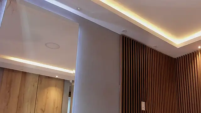 Eilin clio online show from March 2025 07:39:01 PM