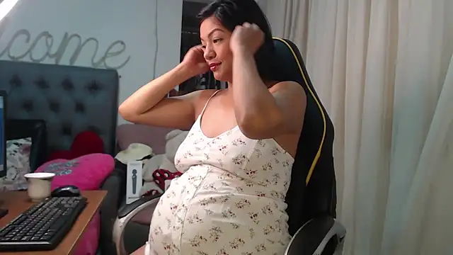 Horny mami12 online show from February 2025 01:33:02 PM