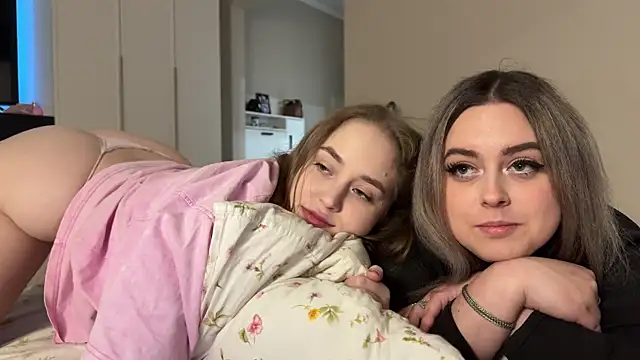 endlesssoffi online show from April 2026 09:16:02 PM