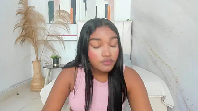 kayna gomez online show from January 2025 07:26:02 PM