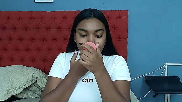 kayna gomez online show from March 2026 07:54:01 PM