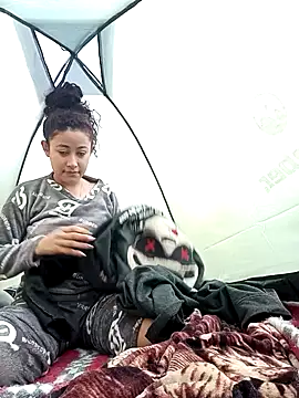 Milkdulce1 online show from January 2026 01:48:02 PM