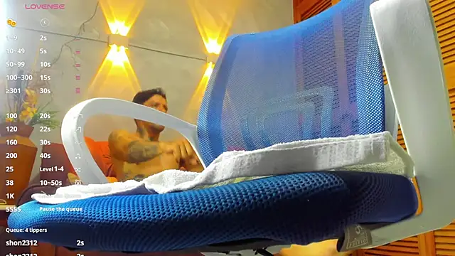 Dylanstonne online show from December 2024 11:25:01 PM