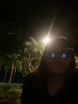 lindsayhoffman18 online show from December 2024 02:30:02 AM