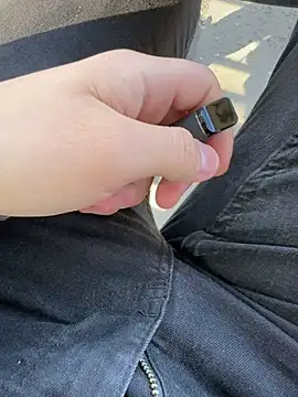 kareem0010 online show from March 2025 01:46:01 PM