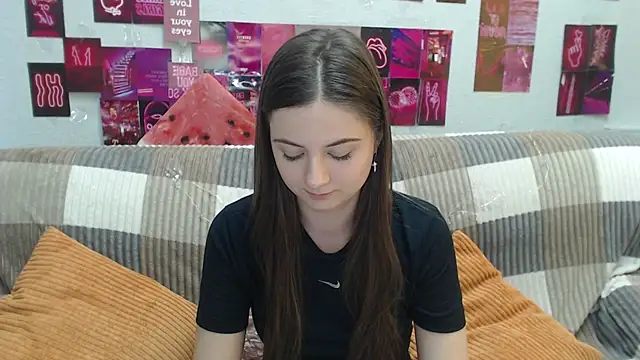 Snapshot of MilanaRoza chatting on June 2026 12:44:02 PM MilanaRoza online show from June 2026 12:44:02 PM