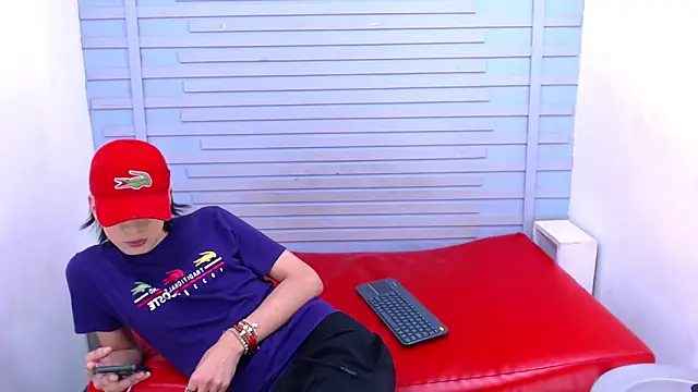 Snapshot of Eban_Dustan chatting on February 2025 10:47:02 PM Eban Dustan online show from February 2025 10:47:02 PM