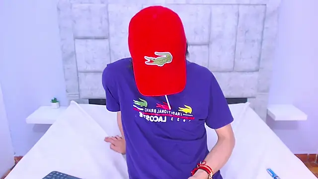 Snapshot of Eban_Dustan chatting on February 2025 11:55:01 PM Eban Dustan online show from February 2025 11:55:01 PM