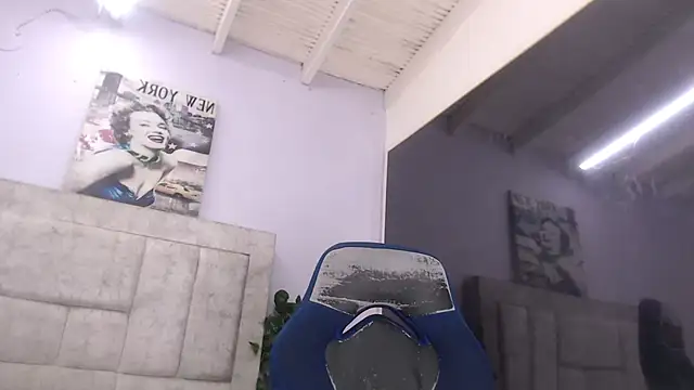 Snapshot of Eban_Dustan chatting on September 2025 04:45:02 PM Eban Dustan online show from September 2025 04:45:02 PM