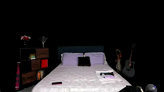 Snapshot of NinaRiveraXO chatting on September 2025 02:04:01 AM NinaRiveraXO online show from September 2025 02:04:01 AM