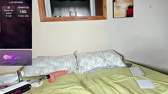 Snapshot of NinaRiveraXO chatting on December 2025 03:25:01 AM NinaRiveraXO online show from December 2025 03:25:01 AM