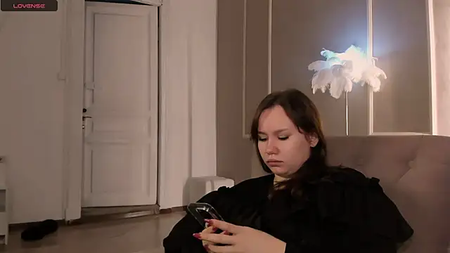 Snapshot of Alisia_Mars chatting on October 2025 06:00:01 AM Alisia Mars online show from October 2025 06:00:01 AM