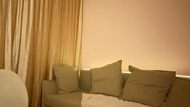 Snapshot of Alisia_Mars chatting on November 2025 04:06:01 PM Alisia Mars online show from November 2025 04:06:01 PM