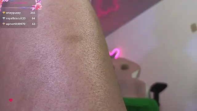 Laylafoxy tay online show from March 2025 06:27:01 AM