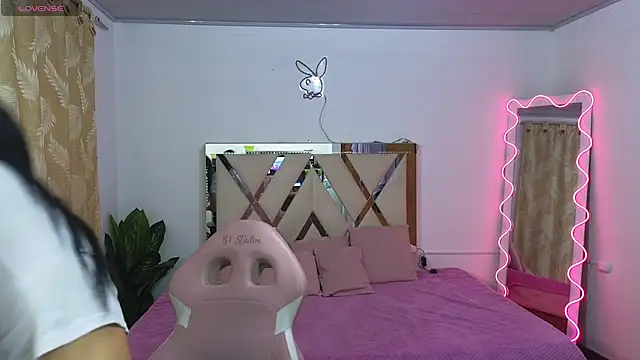 Laylafoxy tay online show from March 2025 03:15:01 AM