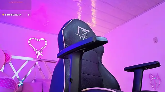 Laylafoxy tay online show from October 2025 03:38:02 AM