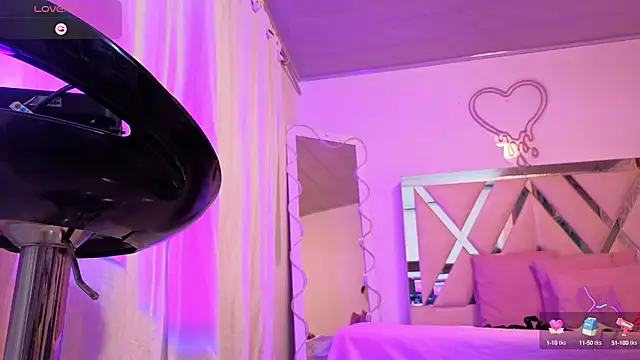 Laylafoxy tay online show from October 2025 03:18:01 AM