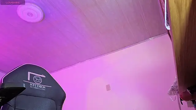 Laylafoxy tay online show from October 2025 04:12:01 AM