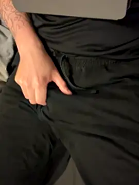 Dan8736 online show from November 2025 07:13:01 PM