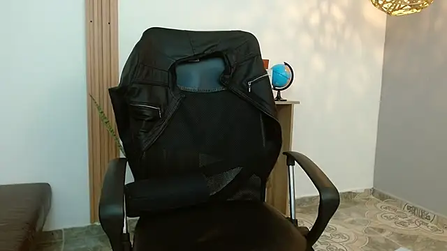 Reiko 85  online show from February 2025 09:25:01 PM