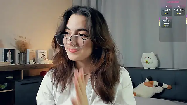 DracosMoon online show from September 2025 07:07:01 AM