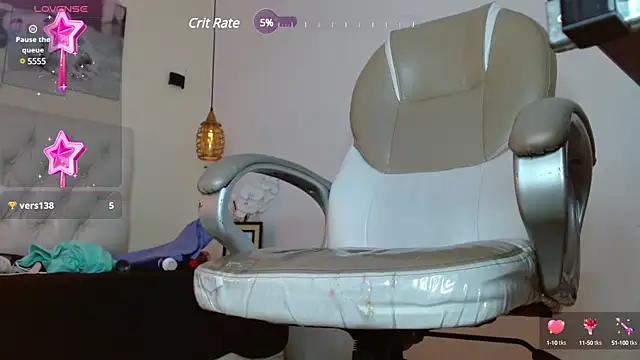 Dyla n18 online show from March 2025 10:52:02 PM