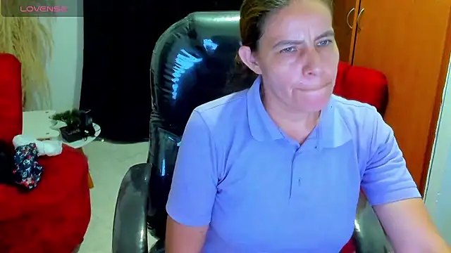 Milf karlye online show from November 2025 02:01:02 AM