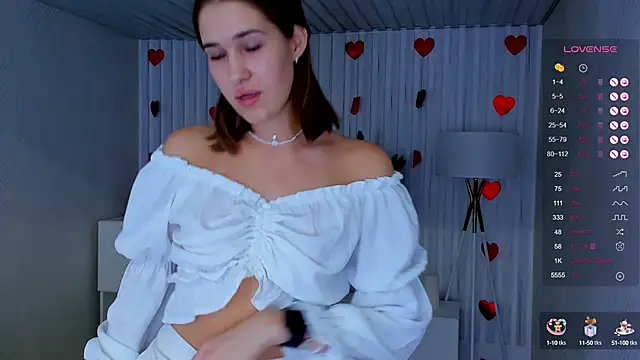 Jennifer Wadee online show from March 2025 01:16:01 AM