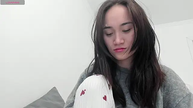 aenie online show from March 2025 08:20:02 AM