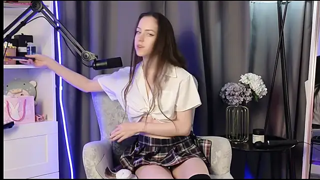 Snapshot of Anal_Girl_ chatting on April 2026 06:03:02 PM Anal Girl online show from April 2026 06:03:02 PM