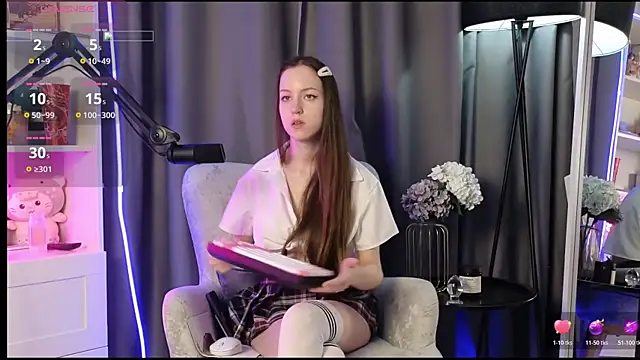 Snapshot of Anal_Girl_ chatting on May 2026 06:05:01 PM Anal Girl online show from May 2026 06:05:01 PM