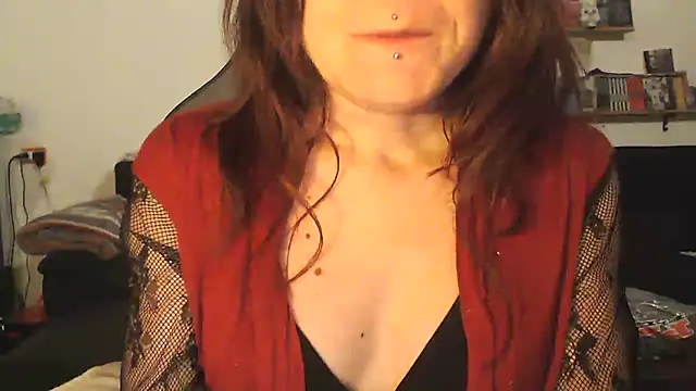 complicata mente online show from December 2024 10:28:01 PM