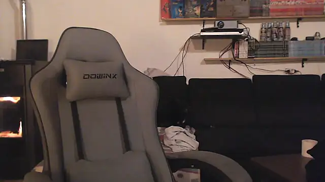 complicata mente online show from January 2025 11:24:01 PM