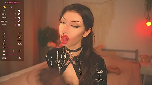 Snapshot of Devilsss_toy chatting on September 2025 03:57:01 PM Devilsss toy online show from September 2025 03:57:01 PM