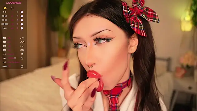 Snapshot of Devilsss_toy chatting on September 2025 03:50:01 PM Devilsss toy online show from September 2025 03:50:01 PM