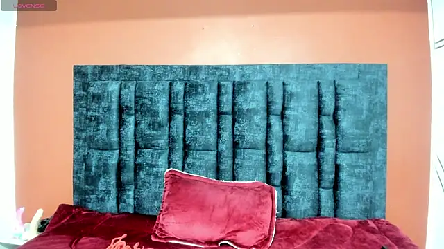 Snapshot of Aurora_Doll_ chatting on November 2025 12:26:01 PM Aurora Doll online show from November 2025 12:26:01 PM