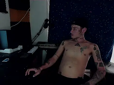 patrik tattoo  online show from December 2024 07:27:02 PM