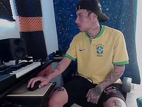 patrik tattoo  online show from February 2025 06:26:02 PM