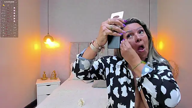 tutu milf online show from February 2025 06:55:01 PM