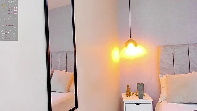 tutu milf online show from March 2025 10:20:01 PM