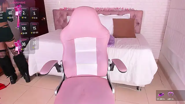 Kitty Pam online show from January 2025 10:57:01 PM