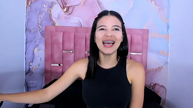 LizzMartin online show from January 2025 07:07:01 PM