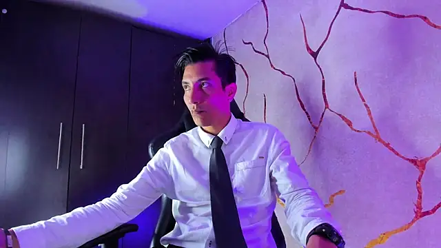 Snapshot of EdwardVlad chatting on December 2024 07:15:02 PM EdwardVlad online show from December 2024 07:15:02 PM