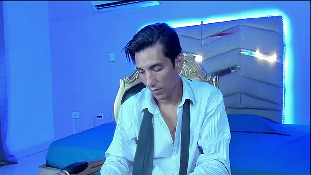 Snapshot of EdwardVlad chatting on January 2025 10:25:02 PM EdwardVlad online show from January 2025 10:25:02 PM